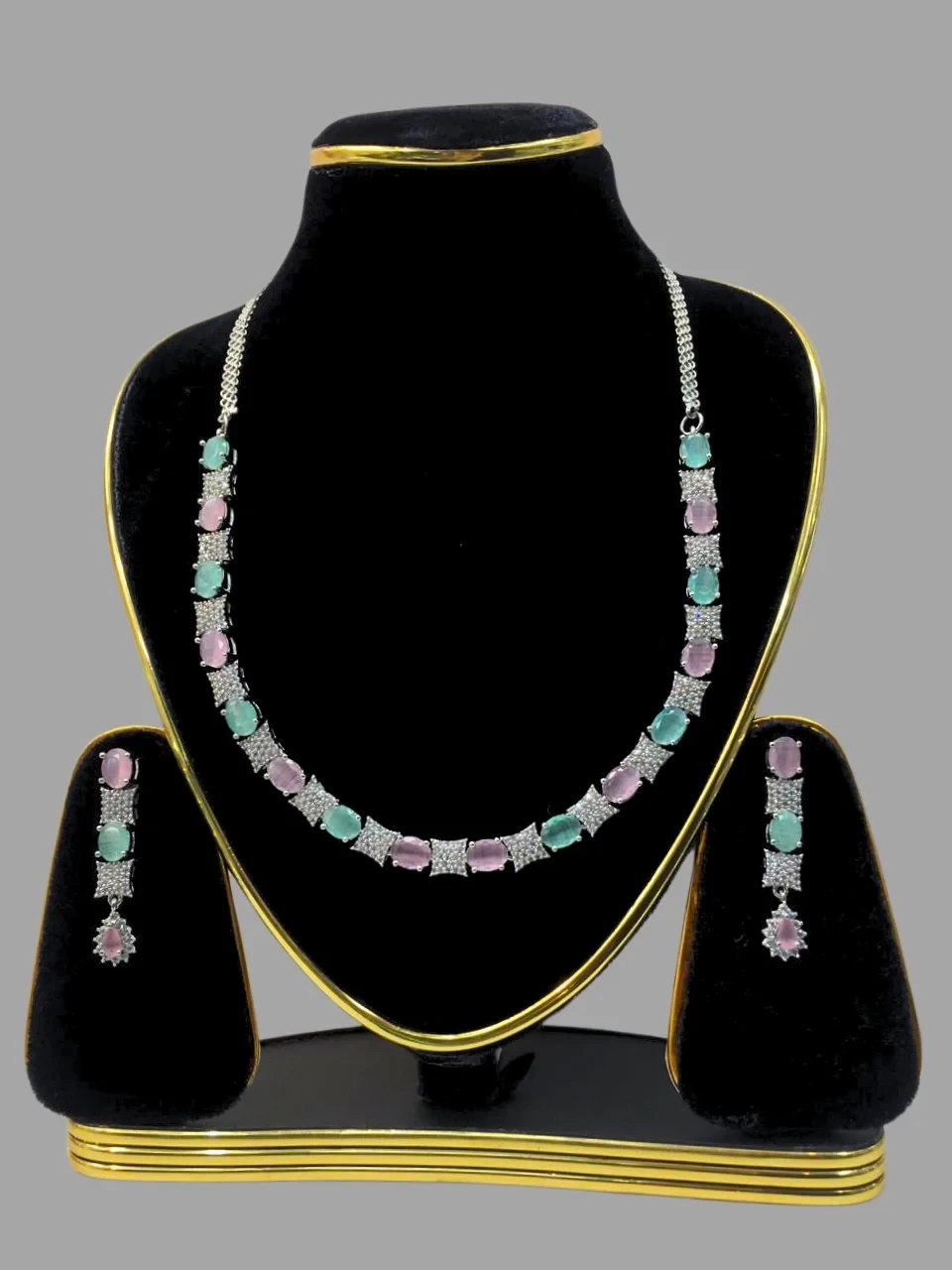 Top CZ Stone Silver Plated Diamond Cut Necklace with Earrings